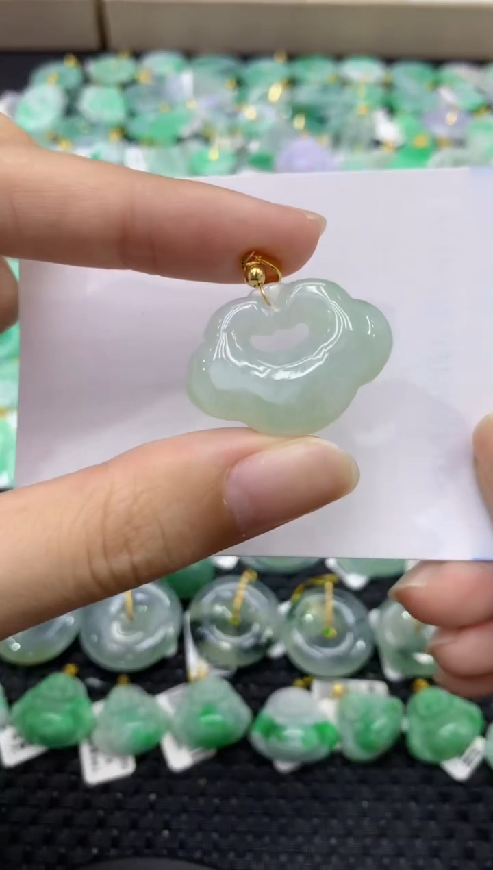 颈饰未镶嵌翡翠天然缅甸翡翠A货