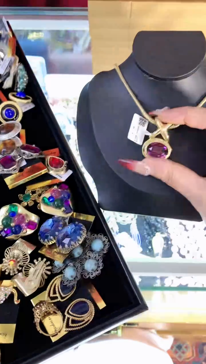 【闪购商品】瓷片楚楚中古珠宝甄选不退换
