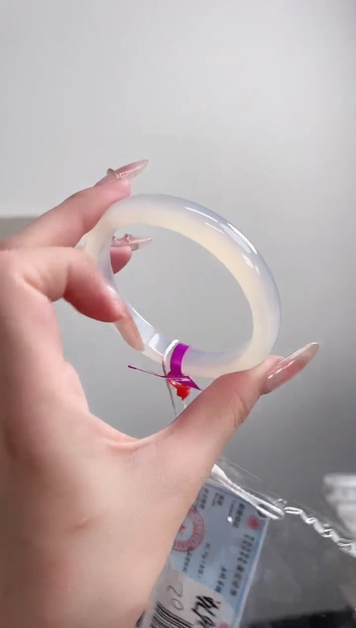 【闪购商品】玛瑙/玉髓手镯未镶嵌62圈 需要包容