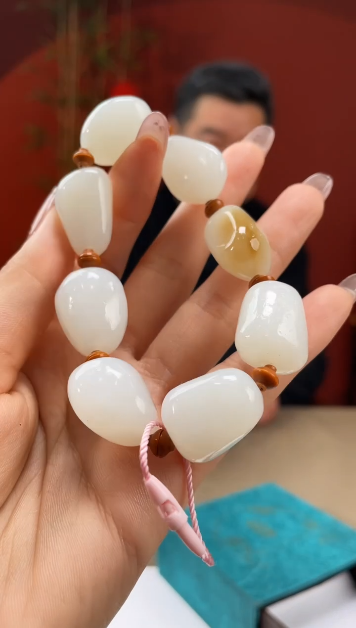 【闪购商品】定制和田玉和田玉（多样性拍一发一带证）260193