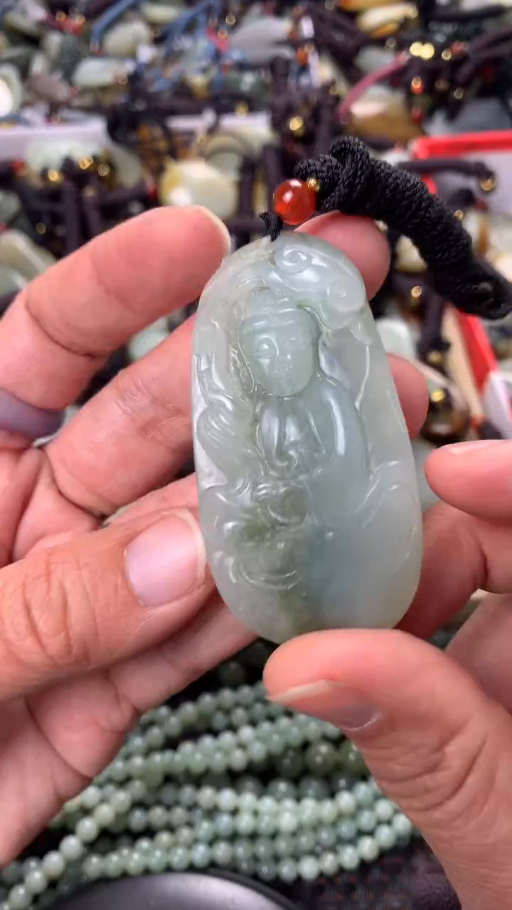 【闪购商品】和田玉颈饰未镶嵌多样性发货没有证书拍一发一有瑕