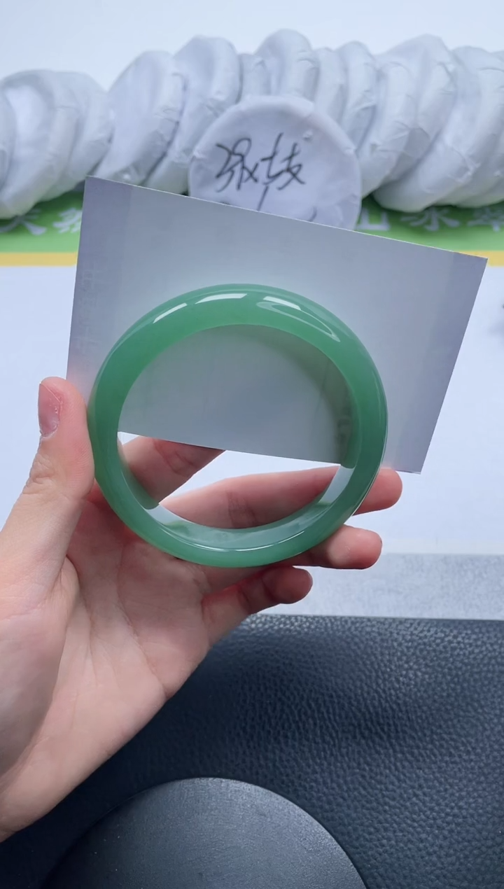 【闪购商品】石英质玉手镯未镶嵌AA279-60+