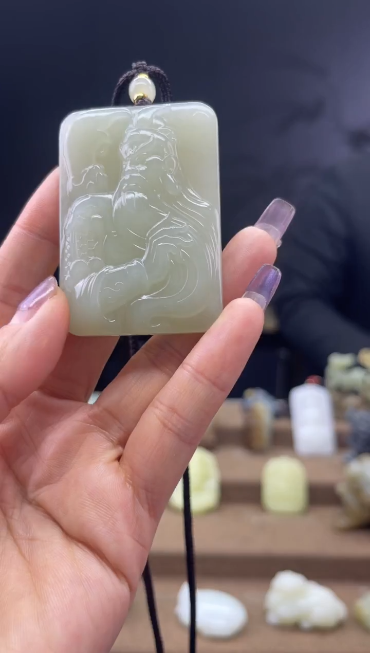 颈饰未镶嵌和田玉1