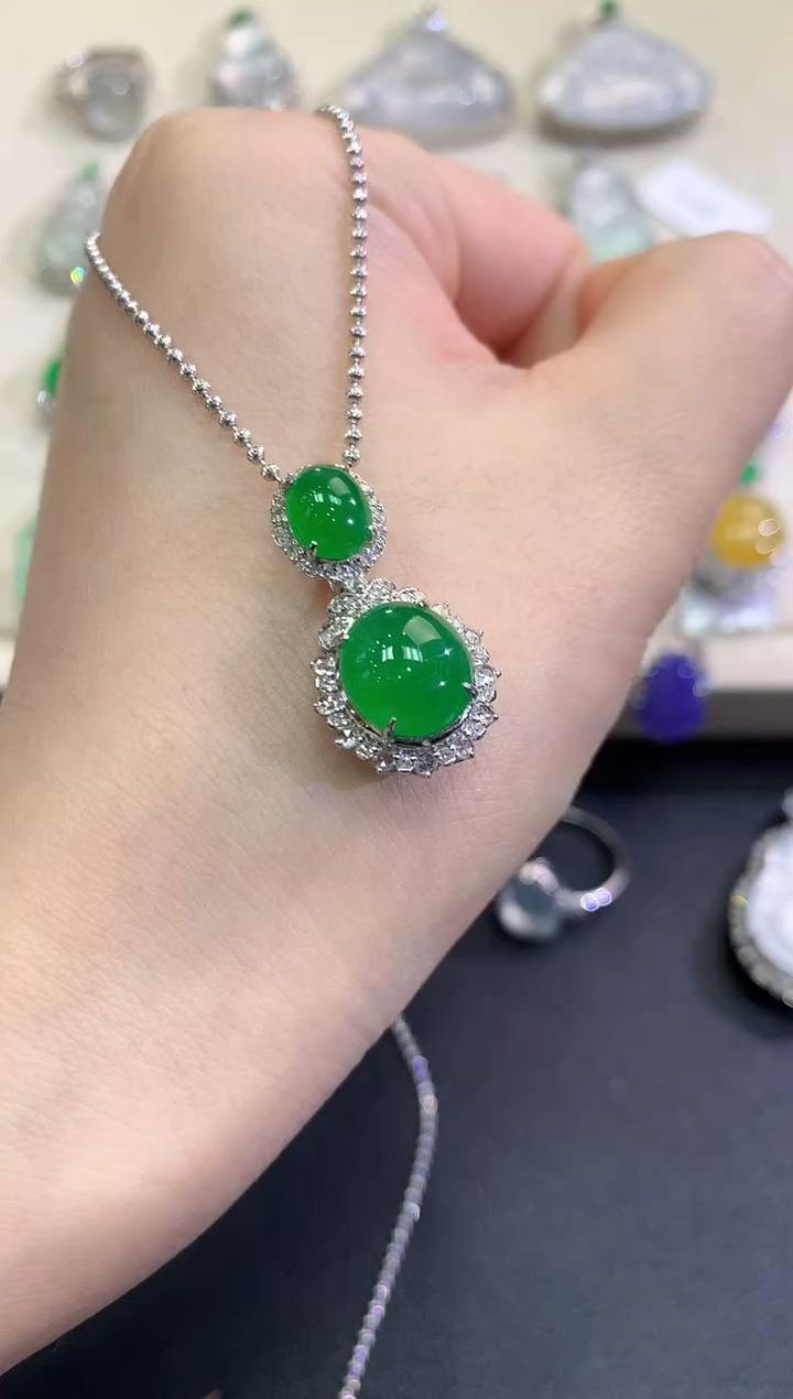 【闪购商品】翡翠颈饰18K金镶嵌D1    