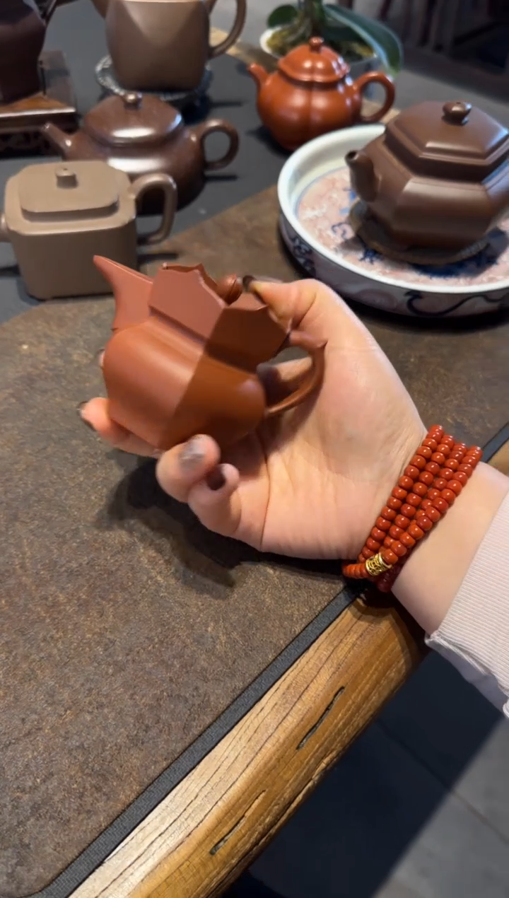 【闪购商品】紫砂茶壶朱泥小僧帽 90cc