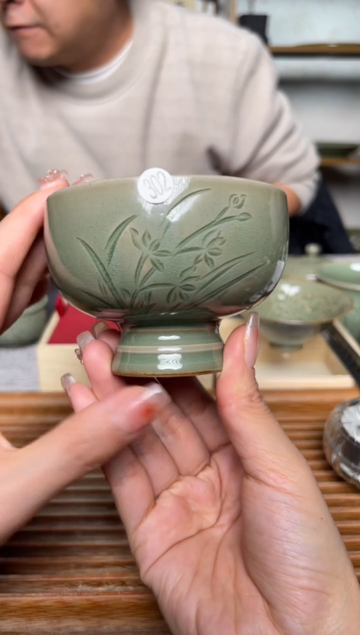 【闪购商品】其他303王晓娜 纯手工秘色兰花高足杯