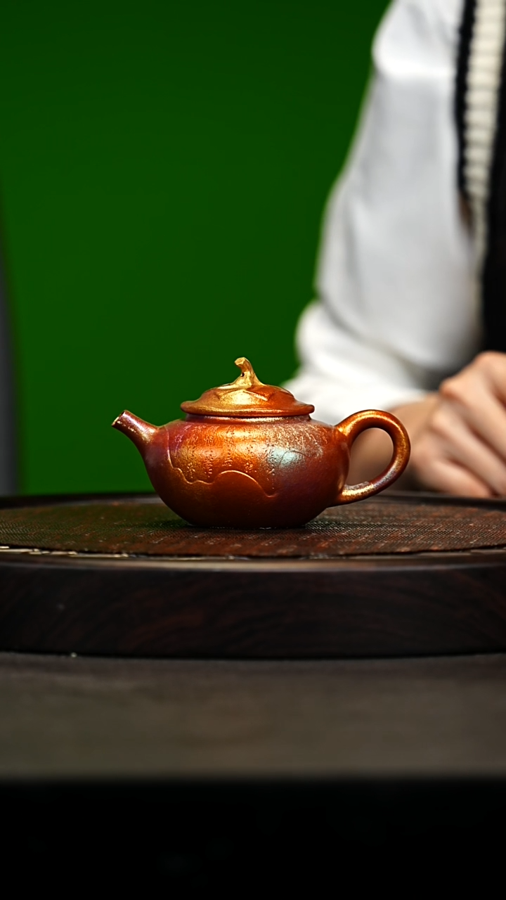 宜兴原矿高端紫砂 鎏金幻彩烧160cc