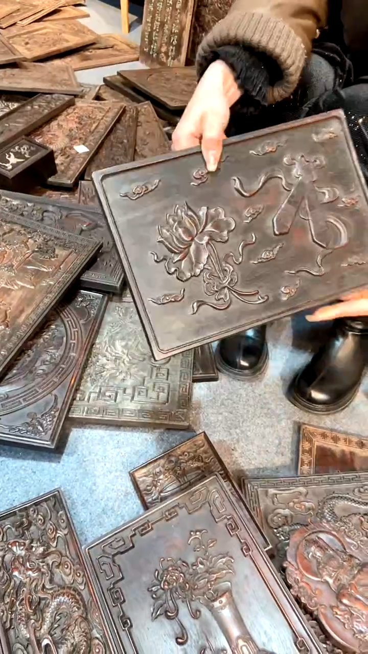 【闪购商品】木紫檀雕刻一物一拍一直播为准