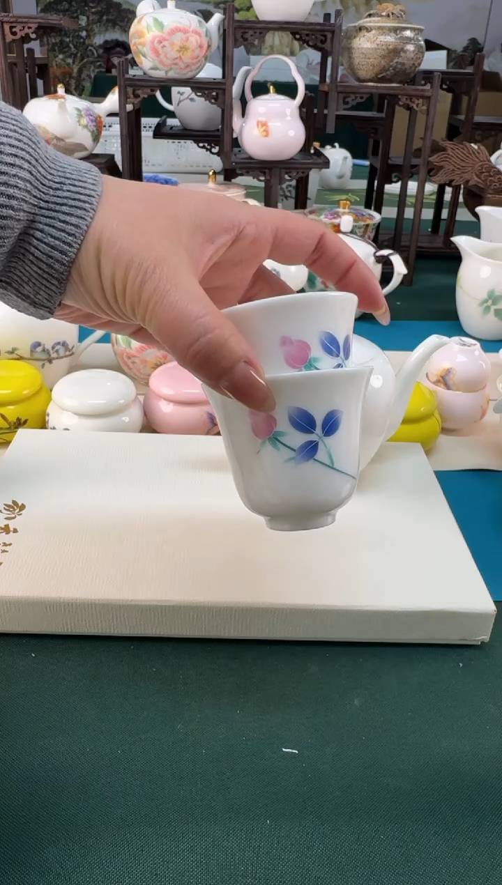 【闪购商品】瓷器 ······.......