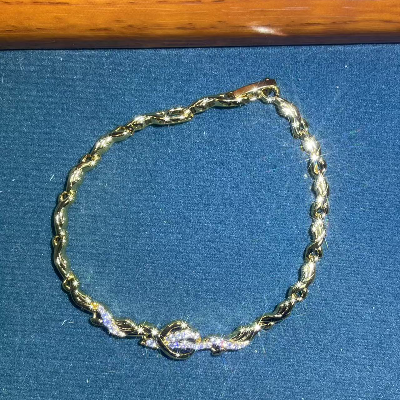 s8991黄色微镶手链多样性发货