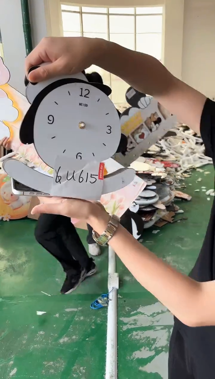 横款孤品微瑕小河果果闪购U615