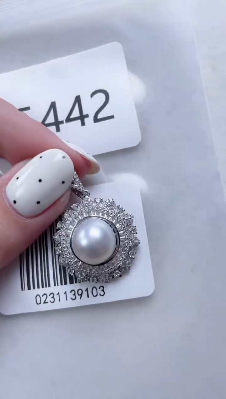 银S925镶嵌海水珍珠吊坠T442