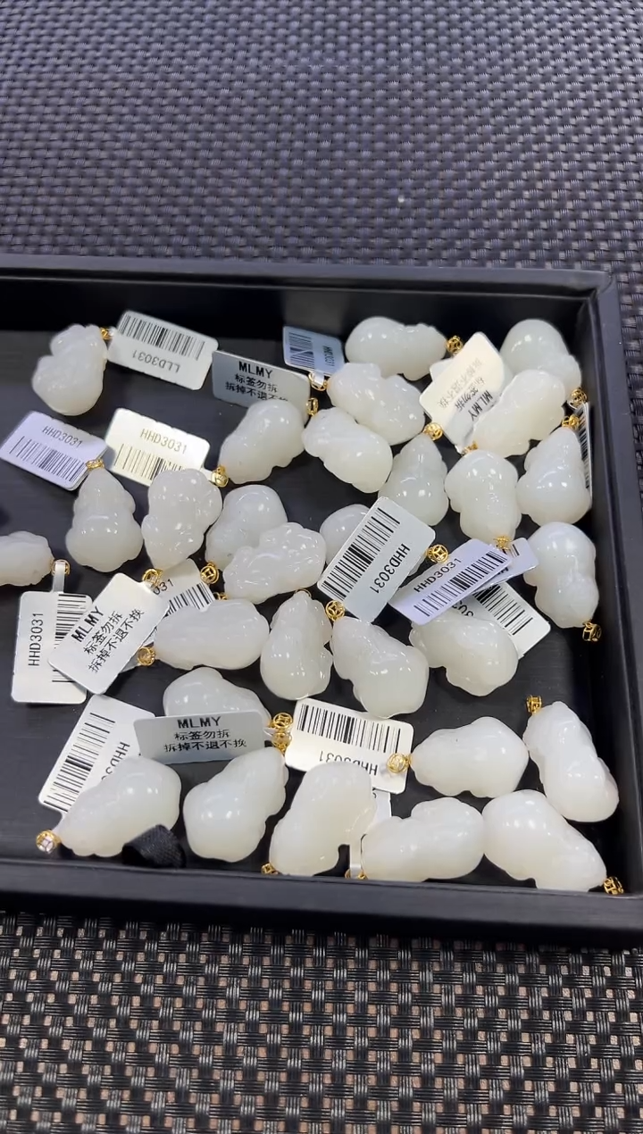 和田玉18K金镶嵌颈饰（多样性发一件）3031