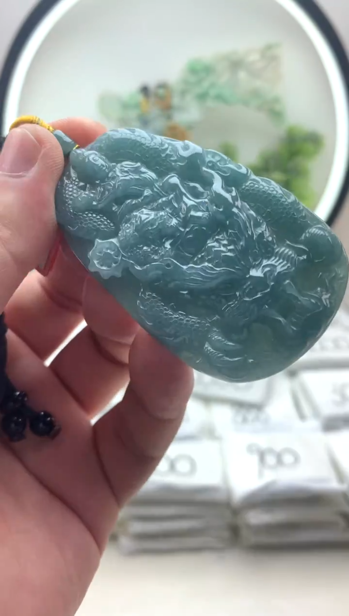 颈饰未镶嵌翡翠文殊