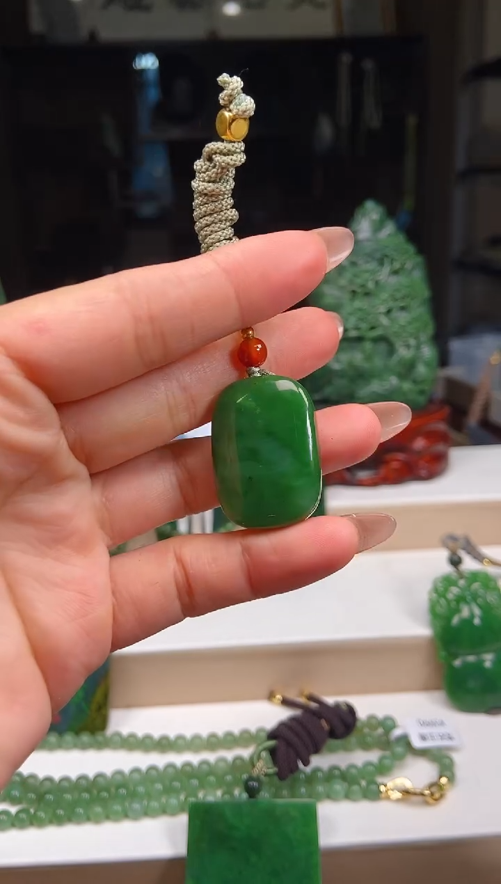 【闪购商品】和田玉挂件未镶嵌1