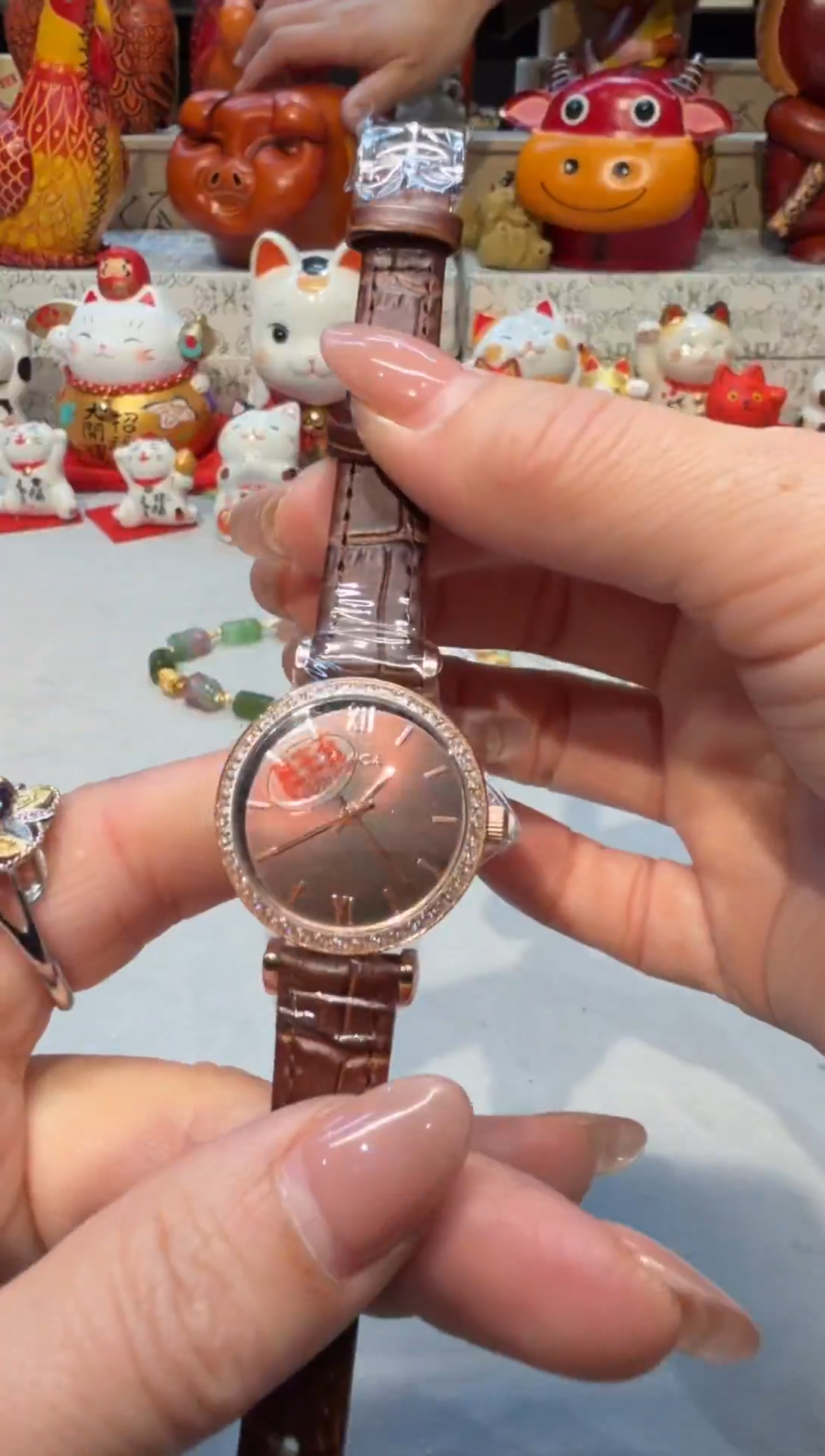 石英机芯钢牛剖层皮革L4562     女表