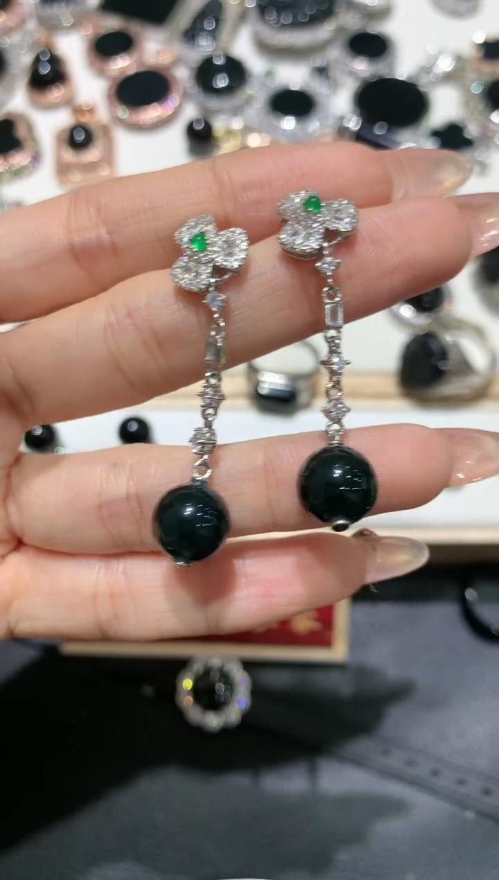 【闪购商品】翡翠吊坠(不含链)银S925镶嵌75多人多样性随机发货1件