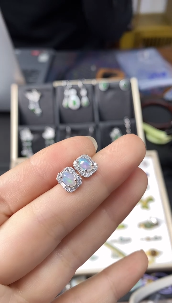 银S925镶嵌欧泊珠宝奇石爆闪耳钉