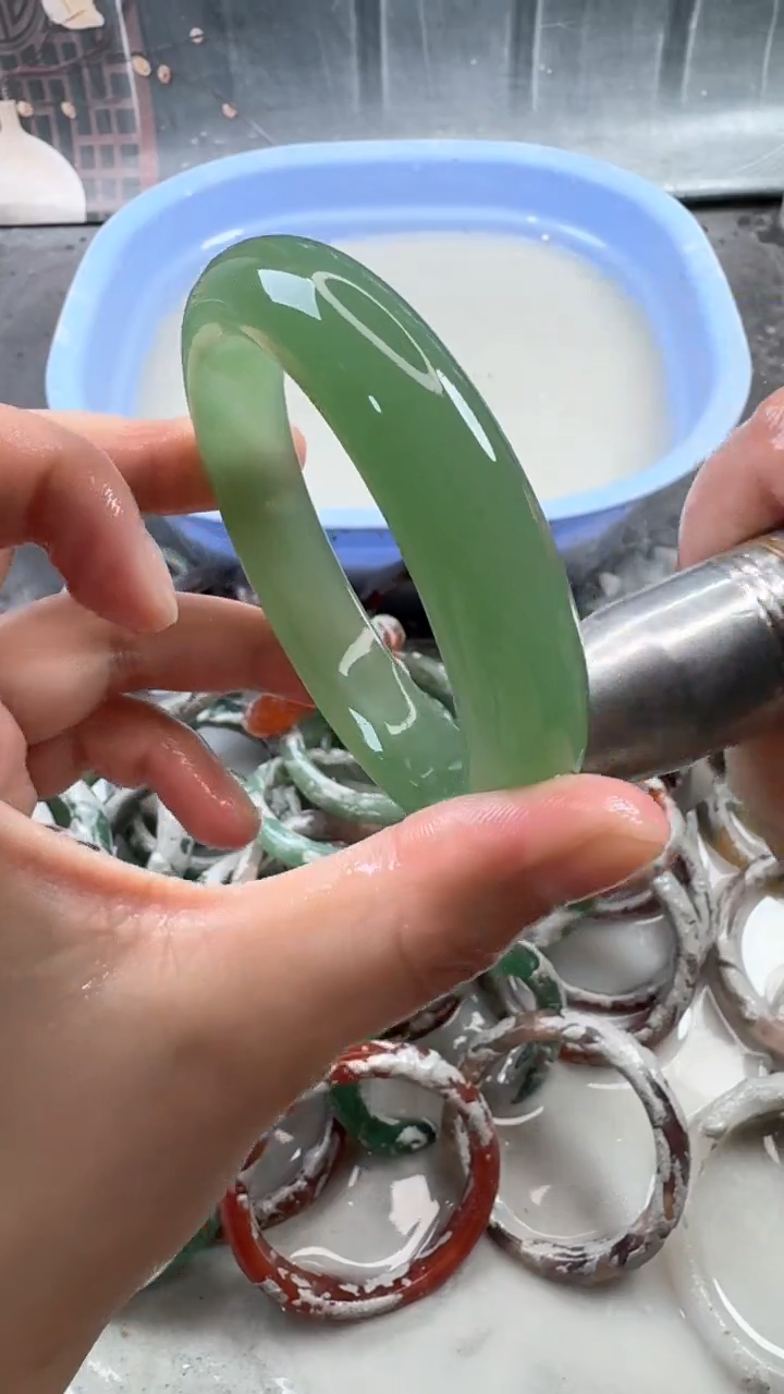 【闪购商品】石英质玉手镯未镶嵌46 6160