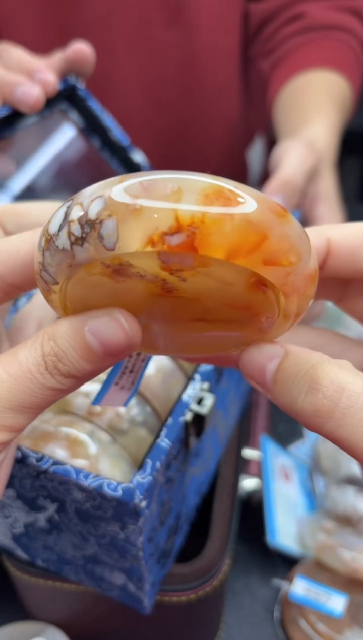 【闪购商品】石英质玉手镯未镶嵌257（57圈赠送镯心）