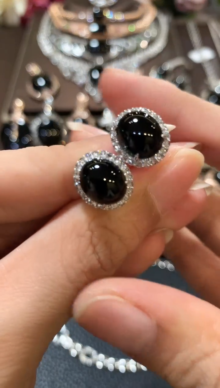 18K金镶嵌翡翠耳饰m54   