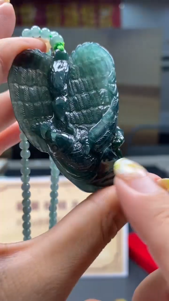 翡翠未镶嵌颈饰********52