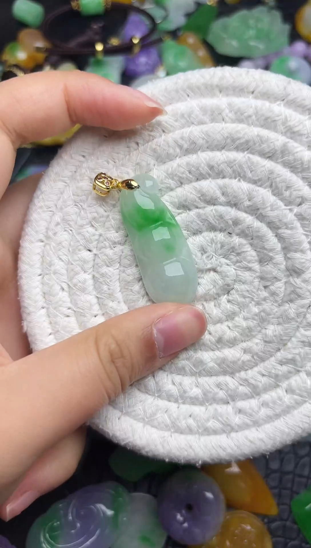 颈饰未镶嵌翡翠缅甸翡翠吊坠