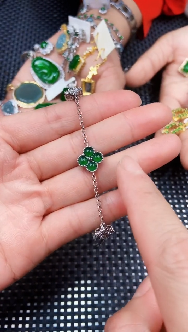 【闪购商品】翡翠手链未镶嵌111111111