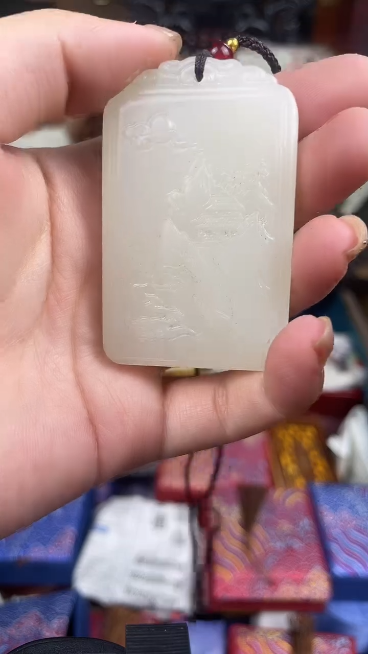 手链未镶嵌和田玉小月——————山水