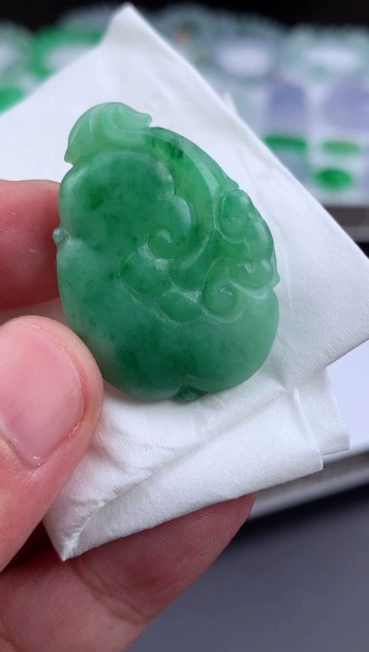 定制翡翠未镶嵌翡翠