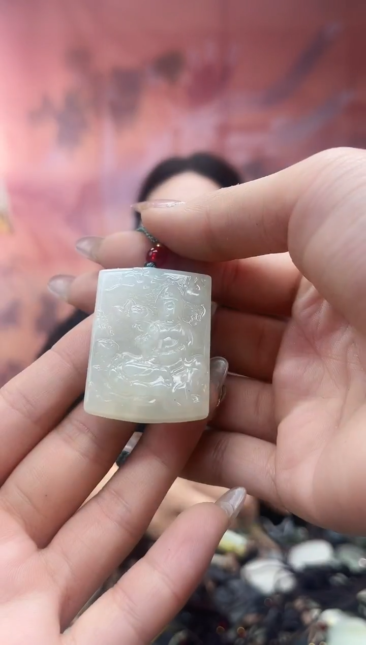 未镶嵌岫玉吊坠·