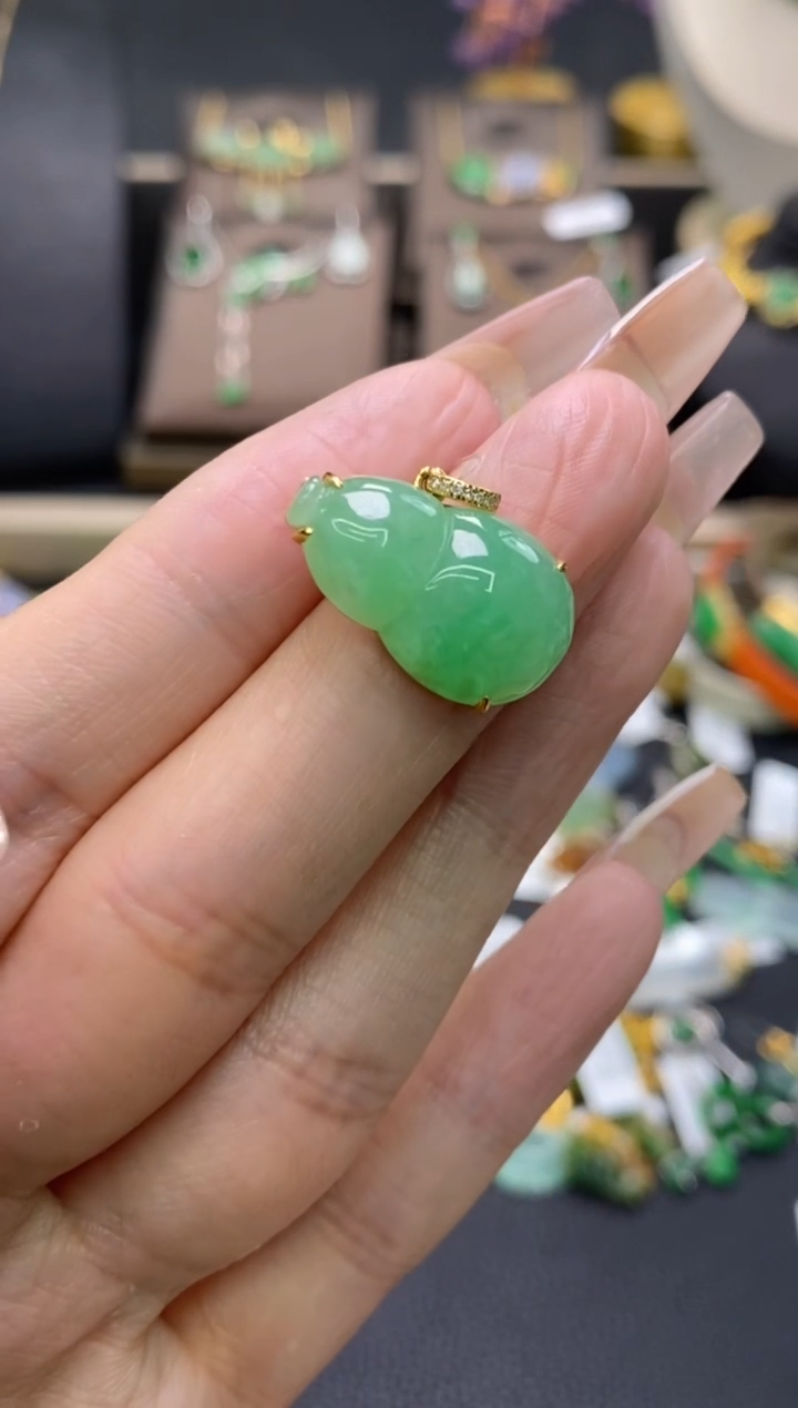 【闪购商品】翡翠颈饰18K金镶嵌净货18460