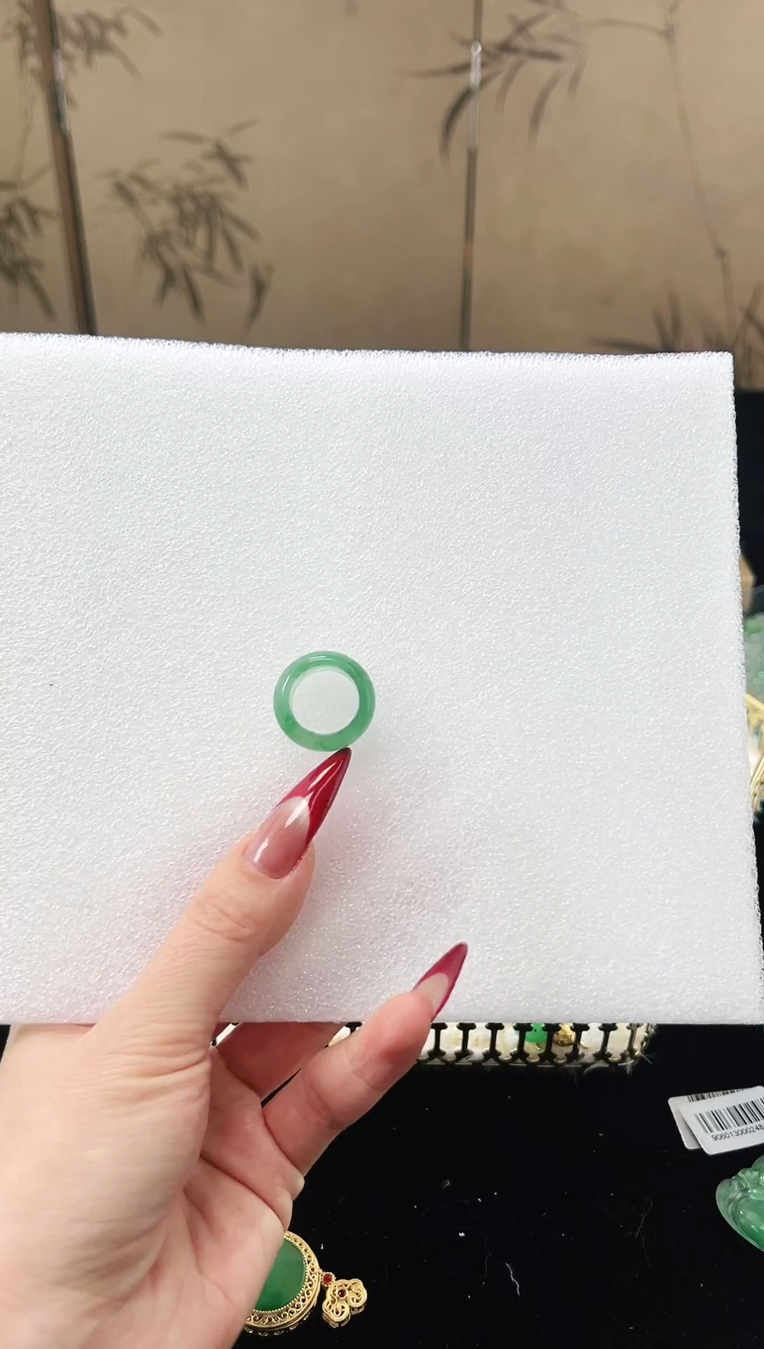 【闪购商品】石英质玉戒指未镶嵌天然非洲翠戒圈