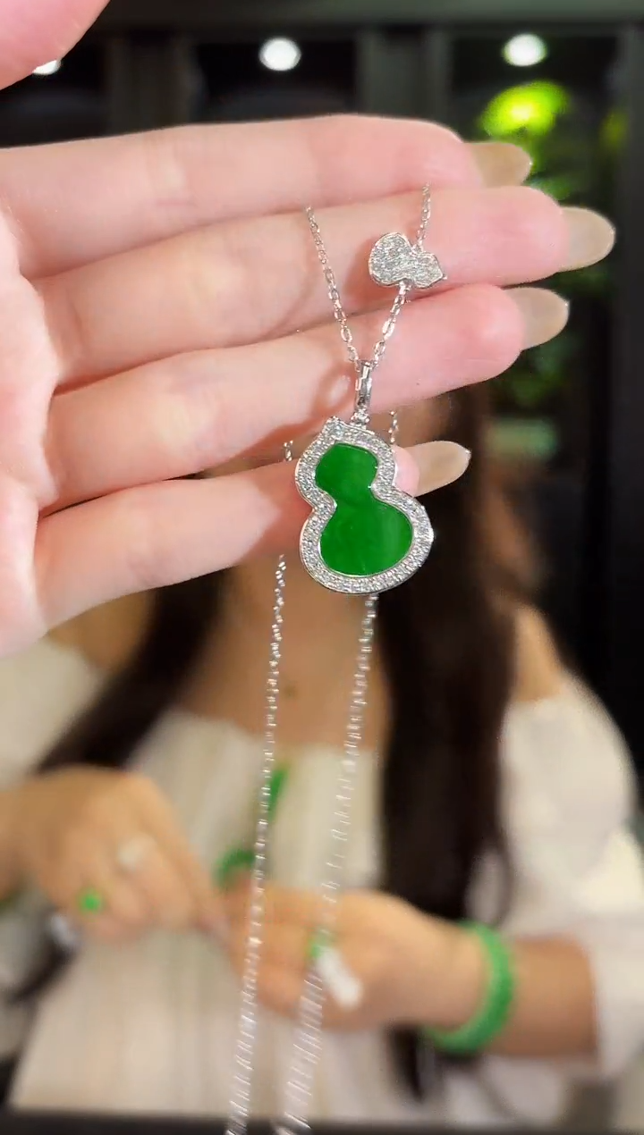 翡翠未镶嵌吊坠(赠链)868缅料A货/多样性发货/一件