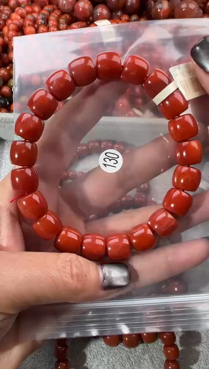 未镶嵌手串南红玛瑙繁****81