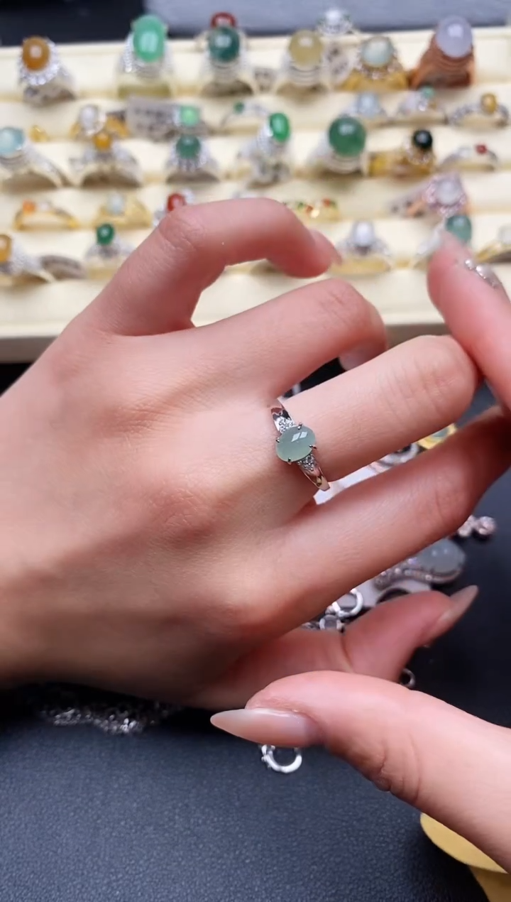 【闪购商品】翡翠戒指银S925镶嵌888888+9