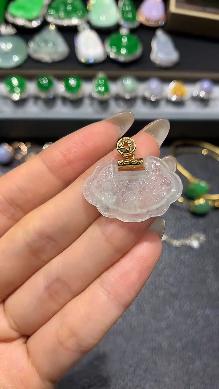 【闪购商品】翡翠吊坠(不含链)18K金镶嵌4团购
