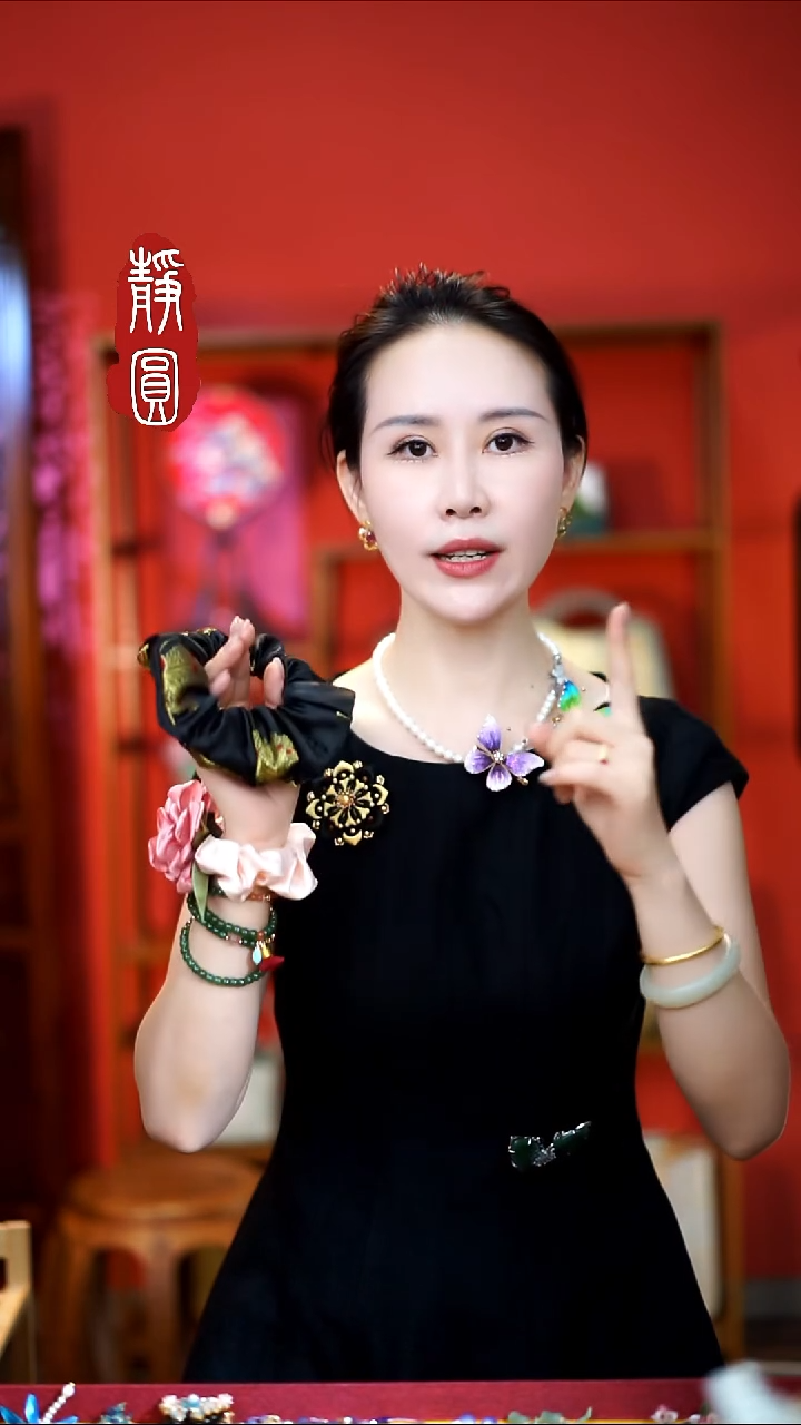 织绣纯手工非遗【黑金蝴蝶发圈】