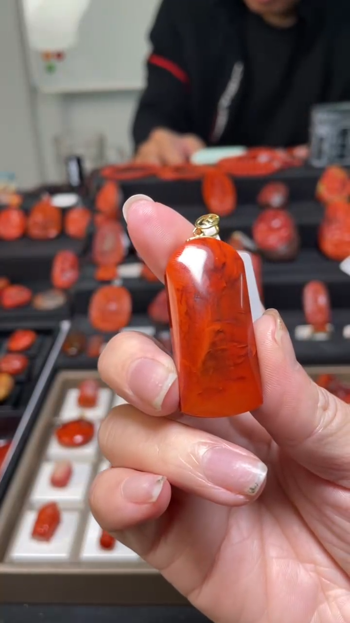 【闪购商品】南红玛瑙配饰18K金镶嵌59