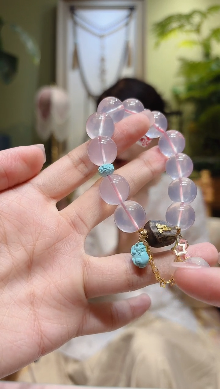 【闪购商品】水晶手串18K金镶嵌绿松貔貅粉水晶手串