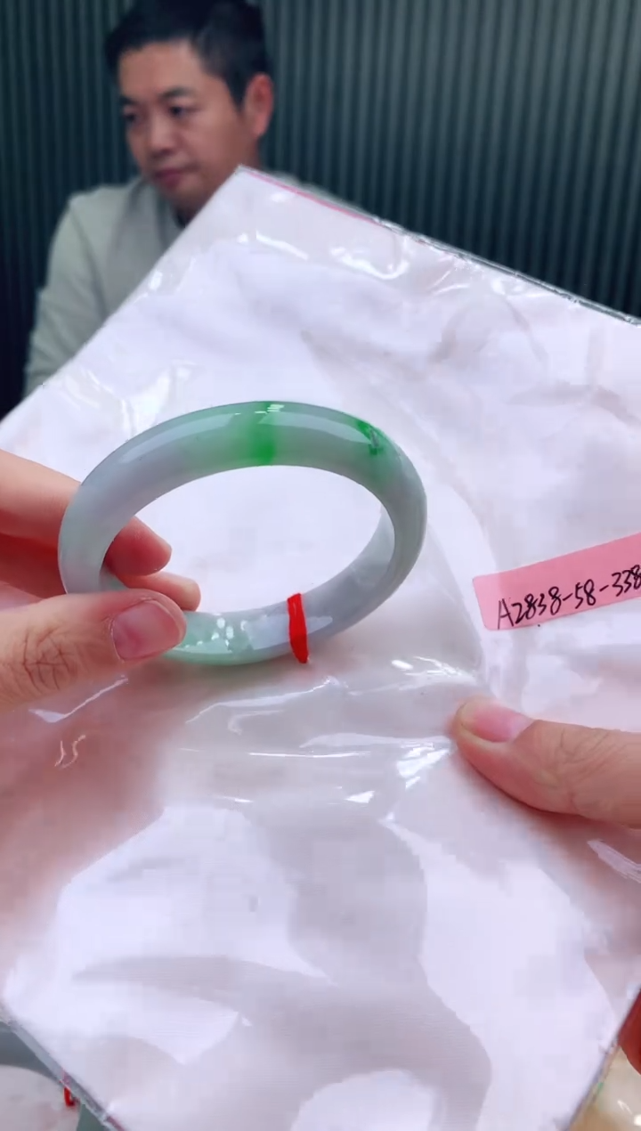 未镶嵌手镯翡翠58