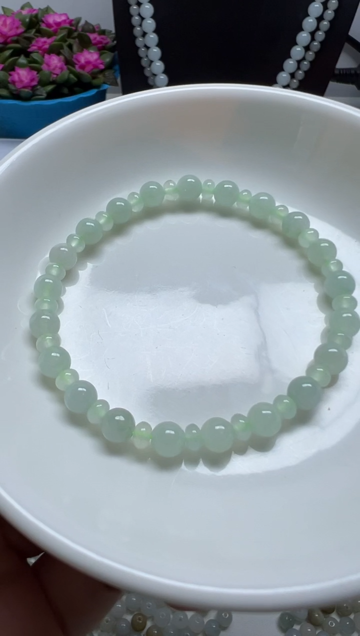 散珠翡翠烟**冷纯天然缅甸A货翡翠卡5.8，42颗分2单