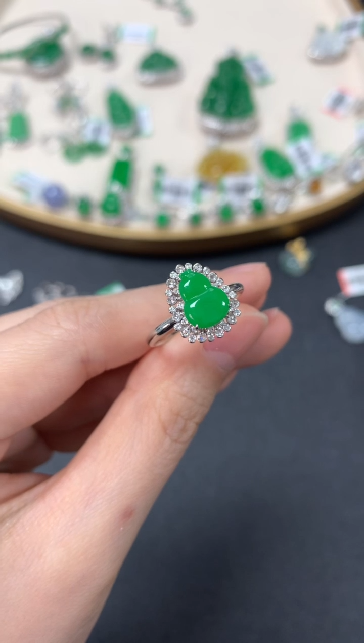 【闪购商品】翡翠戒指18K金镶嵌3980戒指