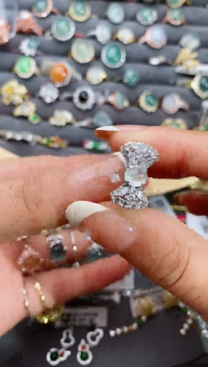 【闪购商品】翡翠戒指银S925镶嵌瑞丽市颜玉珠宝