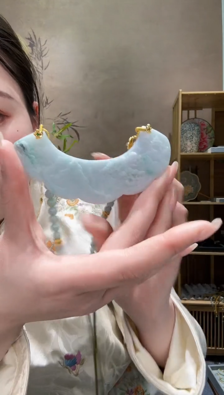 【闪购商品】翡翠颈饰未镶嵌吊坠