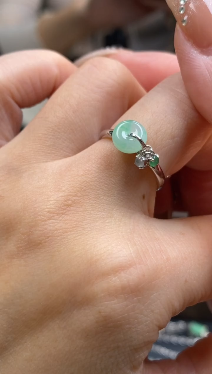 颈饰银S925镶嵌翡翠净货17997