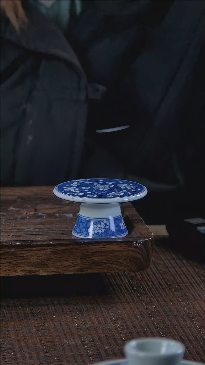 【闪购商品】折葵非器手工手绘冰梅高足盖置