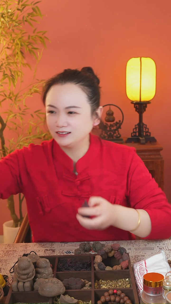 合香（紫玫瑰葫芦一个）