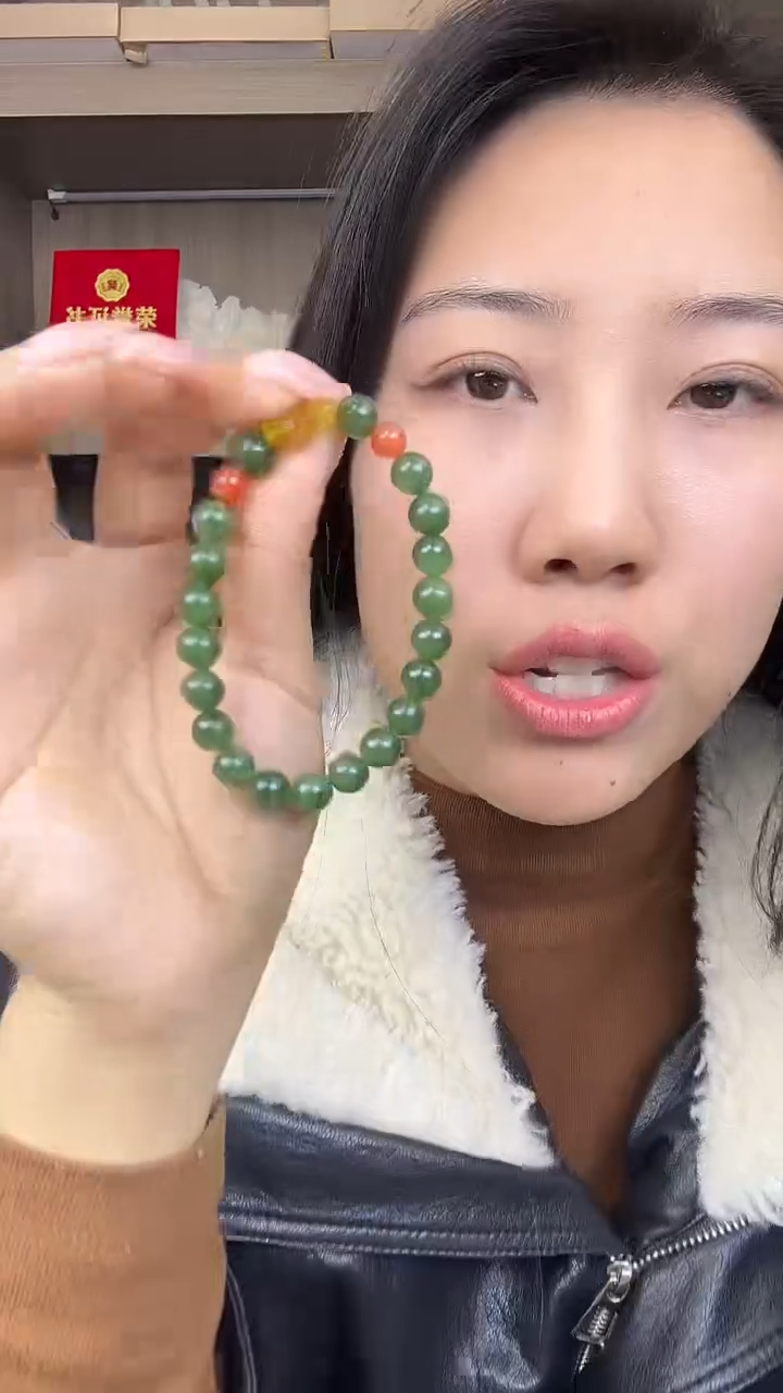 未镶嵌手串和田玉和田玉满色满绿碧玉手串 小