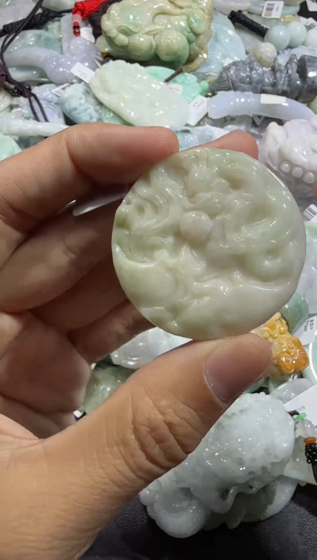 【闪购商品】翡翠颈饰未镶嵌00012322